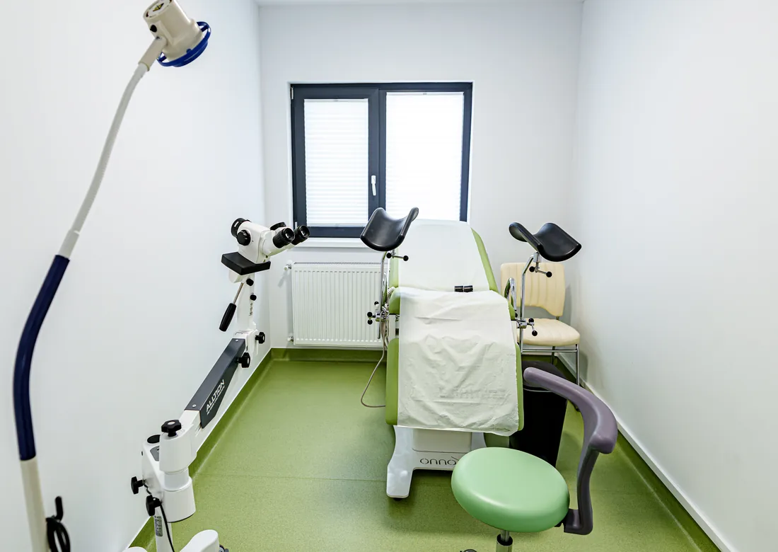 Cabinet de colposcopie la clinica Re:Genera
