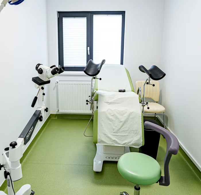 Cabinet de colposcopie la clinica Re:Genera